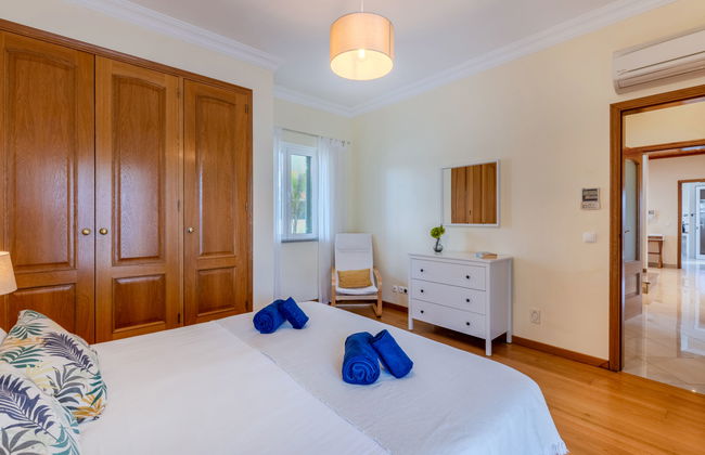 Casa de 4 quartos em Albufeira com piscina privada e jardim - Foto 20