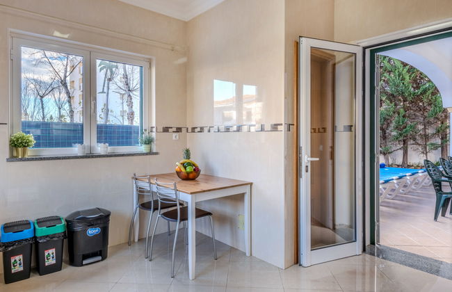 Casa de 4 quartos em Albufeira com piscina privada e jardim - Foto 8