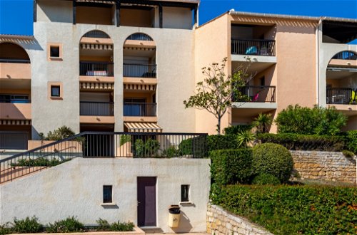 Photo 28 - Appartement de 2 chambres à Roquebrune-sur-Argens avec piscine et vues à la mer