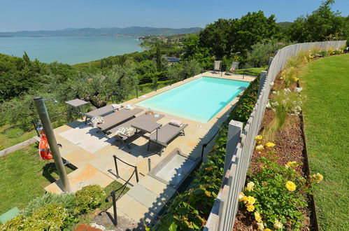 Foto 5 - Casa de 3 quartos em Magione com piscina privada e vista para a montanha