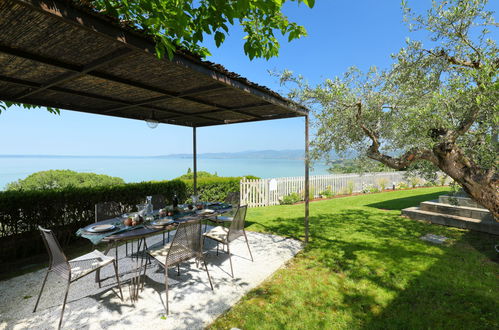 Foto 30 - Casa de 3 habitaciones en Magione con piscina privada y vistas a la montaña