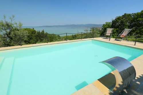 Foto 37 - Casa de 3 habitaciones en Magione con piscina privada y vistas a la montaña