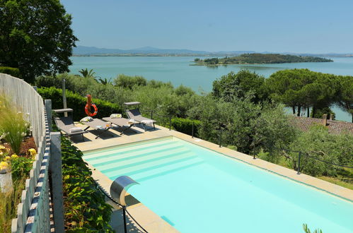 Foto 3 - Casa de 3 quartos em Magione com piscina privada e vista para a montanha