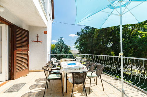 Photo 3 - Maison de 5 chambres à Fonyód avec jardin et terrasse