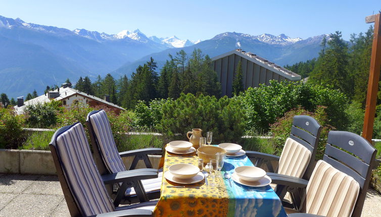 Foto 1 - Apartamento de 1 habitación en Crans-Montana con piscina y vistas a la montaña