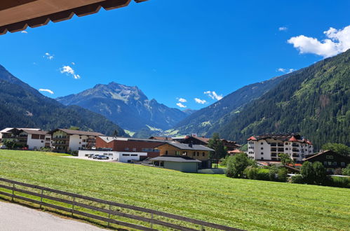 Foto 20 - Appartamento con 1 camera da letto a Mayrhofen con giardino e vista sulle montagne