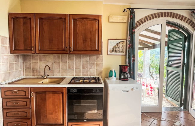 Apartamento de 2 quartos em Prelà com piscina e jardim - Foto 11