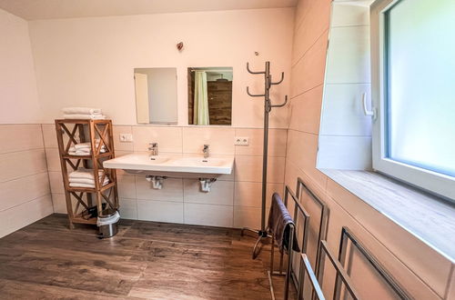 Photo 12 - 6 bedroom Apartment in Hollersbach im Pinzgau with garden and terrace