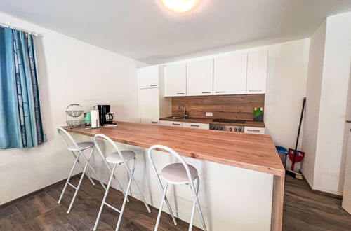 Photo 2 - 6 bedroom Apartment in Hollersbach im Pinzgau with garden and terrace