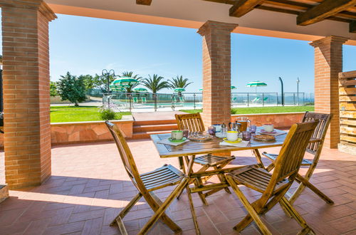 Photo 38 - Maison de 3 chambres à San Vincenzo avec piscine et jardin