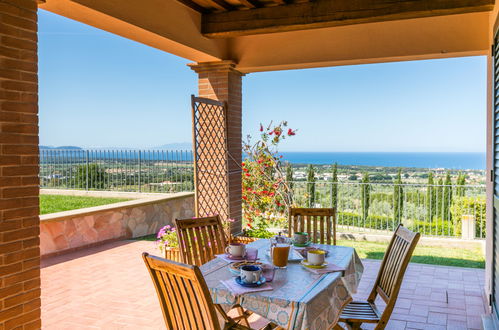 Photo 2 - Maison de 3 chambres à San Vincenzo avec piscine et vues à la mer