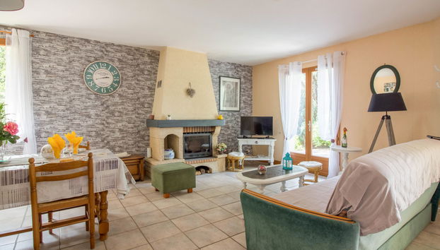 3 bedroom House in Aubazines with swimming pool and garden - Photo 4