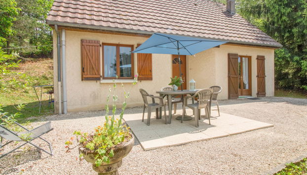 3 bedroom House in Aubazines with swimming pool and garden - Photo 2