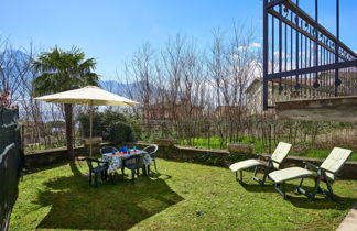 Foto 2 - Casa de 2 quartos em Gera Lario com jardim e vista para a montanha