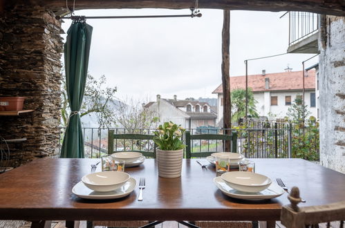 Photo 20 - Maison de 1 chambre à Armeno avec jardin et vues sur la montagne