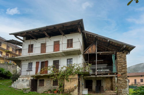 Photo 23 - Maison de 1 chambre à Armeno avec jardin et vues sur la montagne