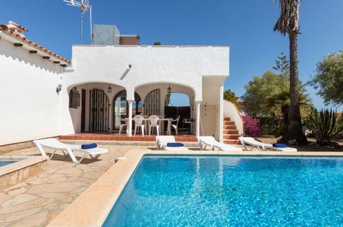 Photo 17 - 3 bedroom House in Mont-roig del Camp with private pool and garden