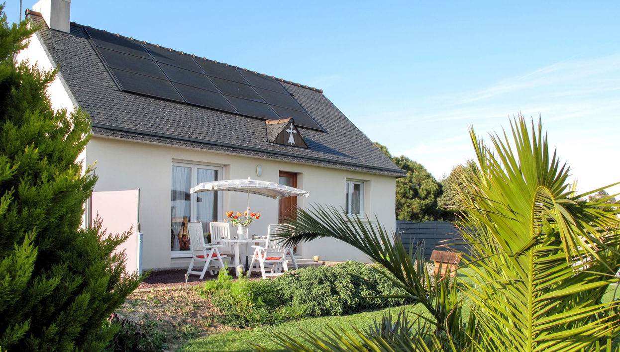 3 bedroom House in Ploubazlanec with garden and terrace - Photo 1