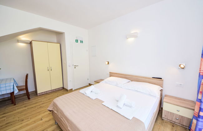 Apartamento de 1 quarto em Orebić com piscina e jardim - Foto 8