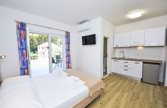 Apartamento de 1 quarto em Orebić com piscina e jardim - Foto 2