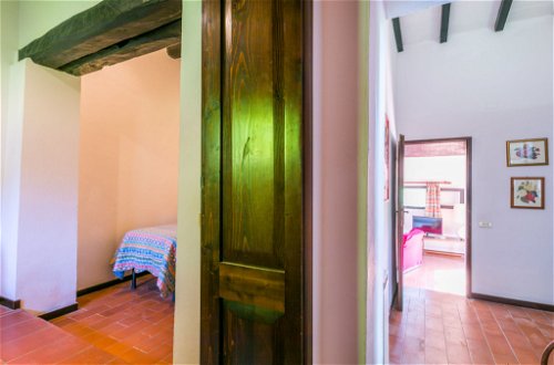 Foto 21 - Haus mit 2 Schlafzimmern in Colle di Val d'Elsa mit schwimmbad und garten