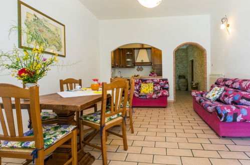 Foto 7 - Apartamento de 2 quartos em San Gimignano com piscina privada e jardim