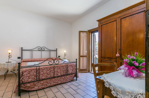 Foto 20 - Apartamento de 2 quartos em San Gimignano com piscina privada e jardim