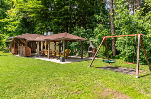 Foto 7 - Appartamento con 3 camere da letto a Velden am Wörther See con giardino