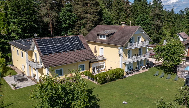Foto 1 - Appartamento con 3 camere da letto a Velden am Wörther See con giardino