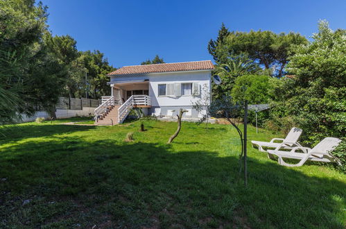 Photo 20 - Maison de 2 chambres à Medulin avec jardin et terrasse