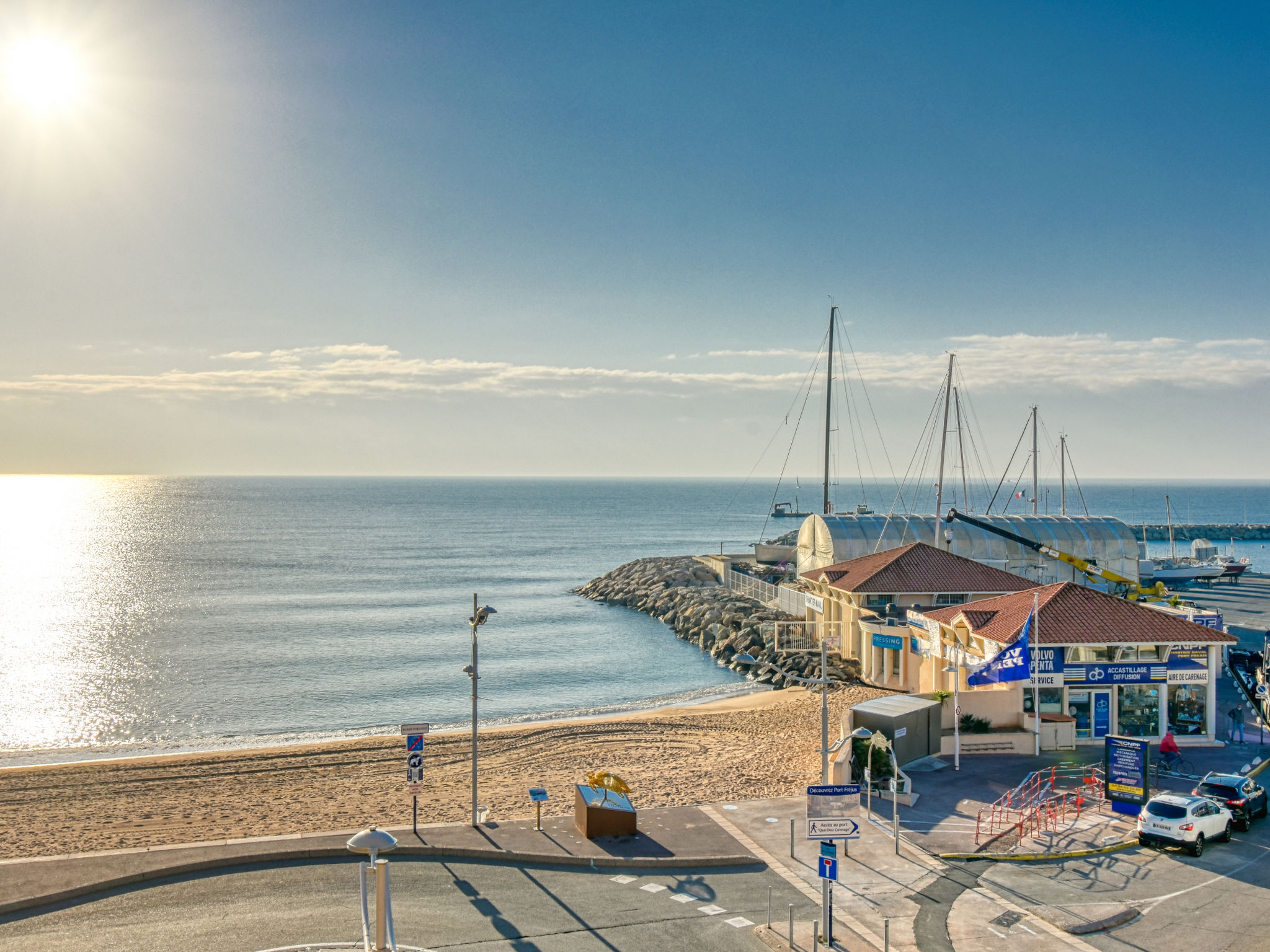 Photo 9 - Appartement de 1 chambre à Fréjus avec terrasse et vues à la mer