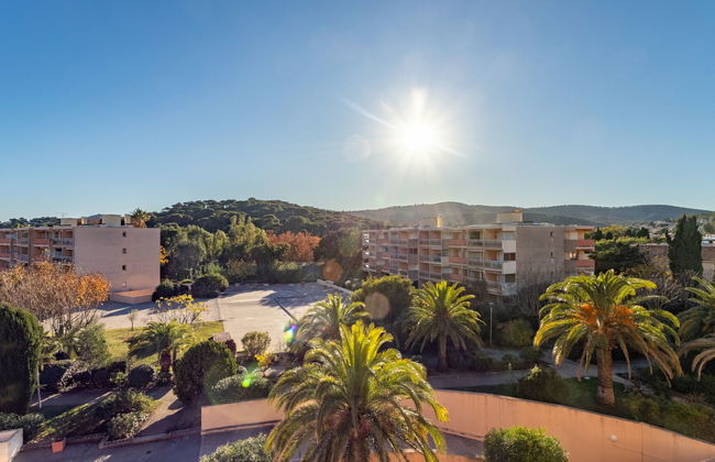Appartamento con 2 camere da letto a Bormes-les-Mimosas con piscina e giardino - Foto 14