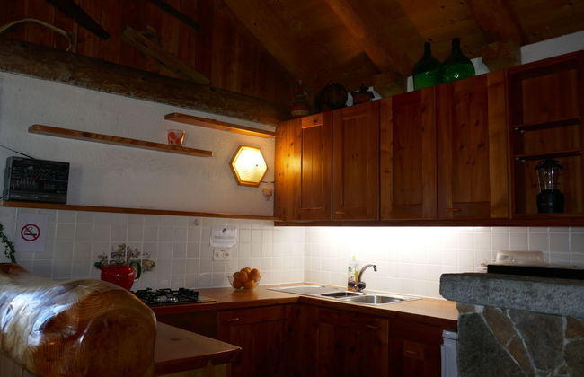 2 bedroom House in Serravalle with garden - Photo 2