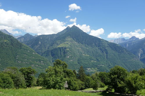 Photo 26 - Maison de 1 chambre à Serravalle avec jardin et vues sur la montagne