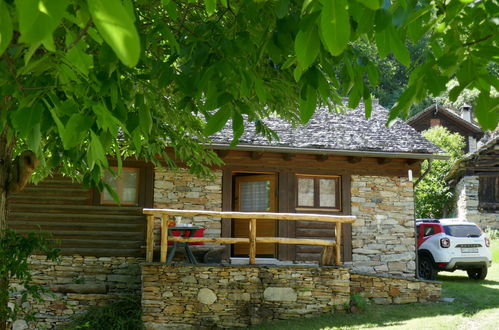 Photo 7 - Maison de 1 chambre à Serravalle avec jardin et vues sur la montagne