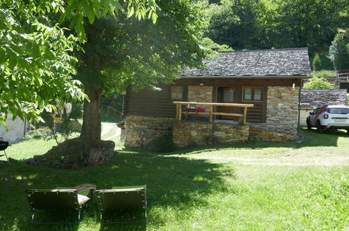 Photo 27 - Maison de 1 chambre à Serravalle avec jardin et vues sur la montagne