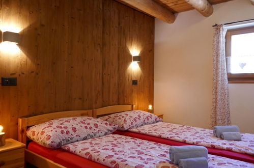 Foto 14 - Haus mit 1 Schlafzimmer in Serravalle mit garten und blick auf die berge