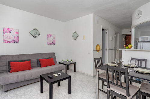 Foto 2 - Apartamento de 1 habitación en Benalmádena con piscina y vistas al mar