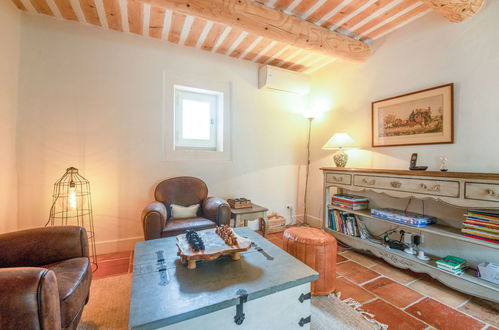 Photo 10 - 4 bedroom House in Saint-Rémy-de-Provence with private pool and garden