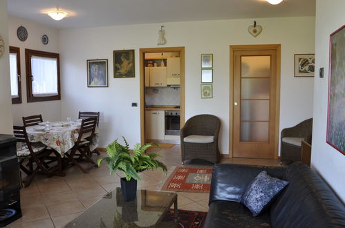 Photo 9 - 3 bedroom House in Lazise with swimming pool and garden