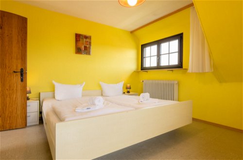 Foto 4 - Appartamento con 2 camere da letto a Löffingen con giardino e vista sulle montagne