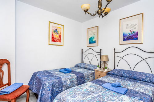 Foto 18 - Appartamento con 2 camere da letto a Marbella con piscina e giardino