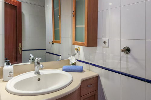 Foto 13 - Appartamento con 2 camere da letto a Marbella con piscina e giardino