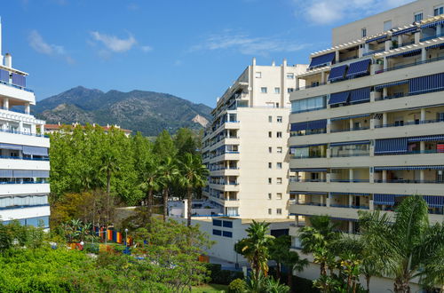 Foto 23 - Appartamento con 2 camere da letto a Marbella con piscina e giardino