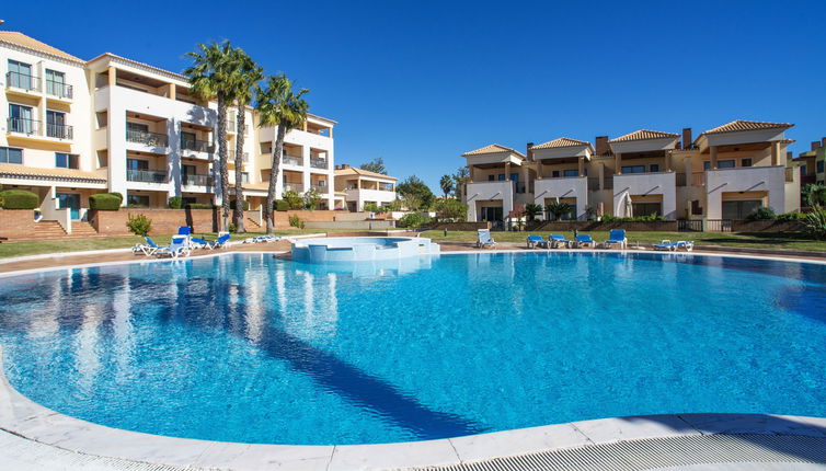 Photo 1 - 2 bedroom Apartment in Loulé with swimming pool and sea view