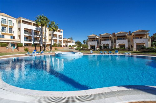 Photo 1 - 2 bedroom Apartment in Loulé with swimming pool and sea view