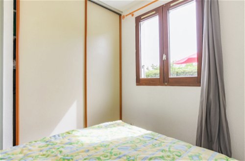 Foto 9 - Apartamento de 1 habitación en Saint-Cyprien con piscina y vistas al mar