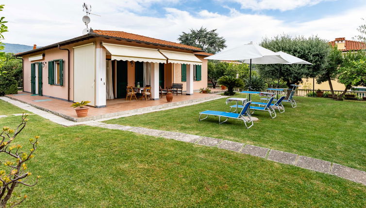 Photo 1 - Maison de 2 chambres à Diano Castello avec jardin et terrasse