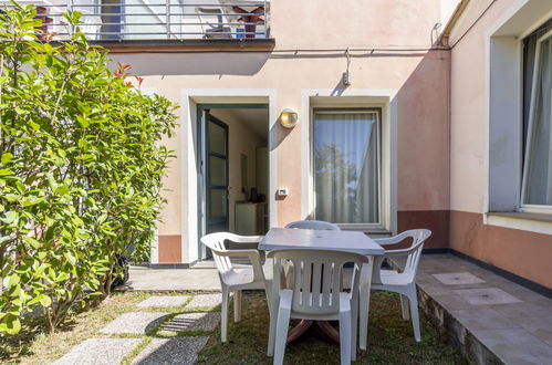 Photo 2 - Appartement en Imperia avec piscine et vues à la mer