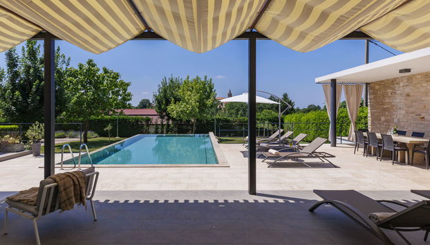 5 bedroom House in Sveti Petar u Šumi with private pool and garden - Photo 3